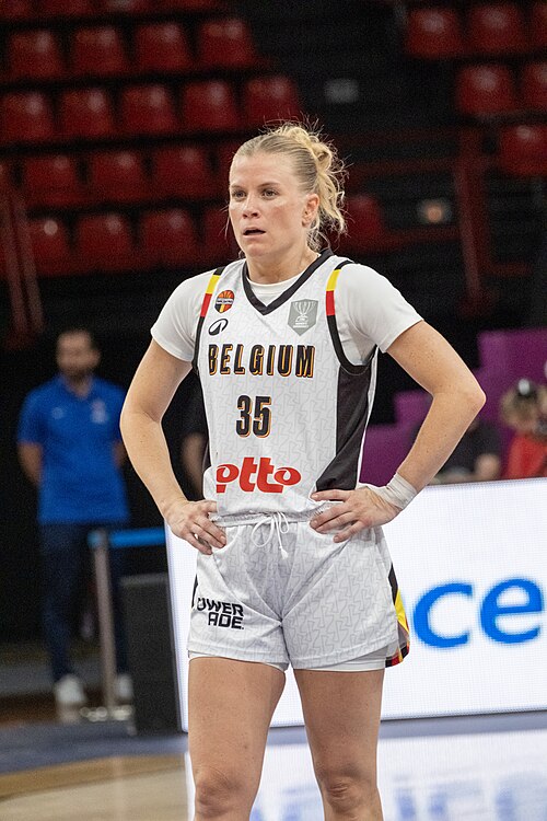 Julie Vanloo