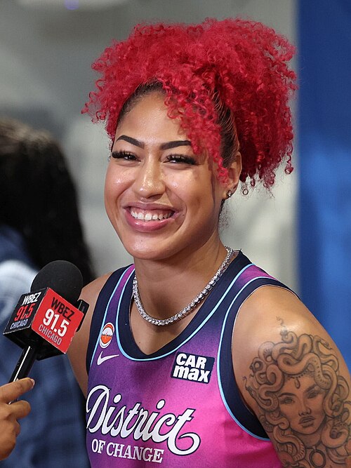 Shakira Austin